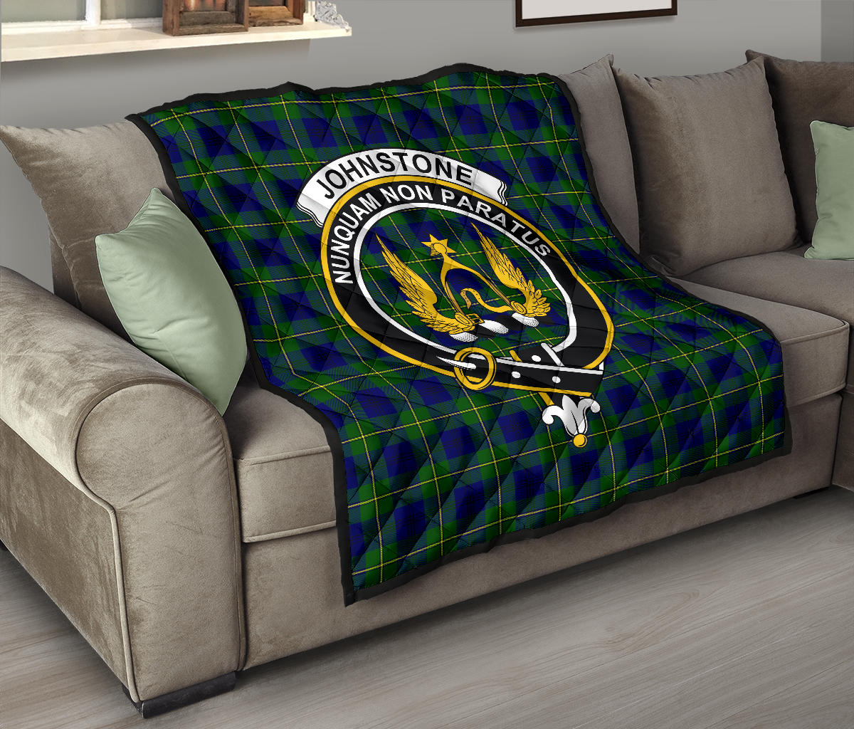 Johnstone Modern Tartan Crest Quilt - SP