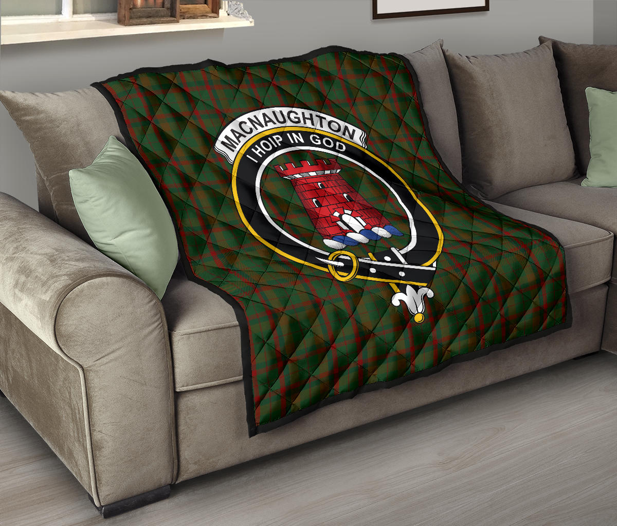 Macnaughton Hunting Tartan Crest Quilt - SP