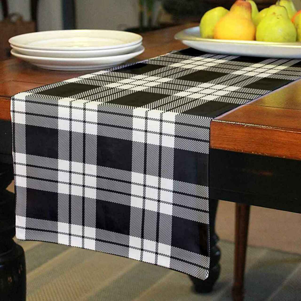 MacFarlane Black & White Ancient Tartan Table Runner - Cotton table runner